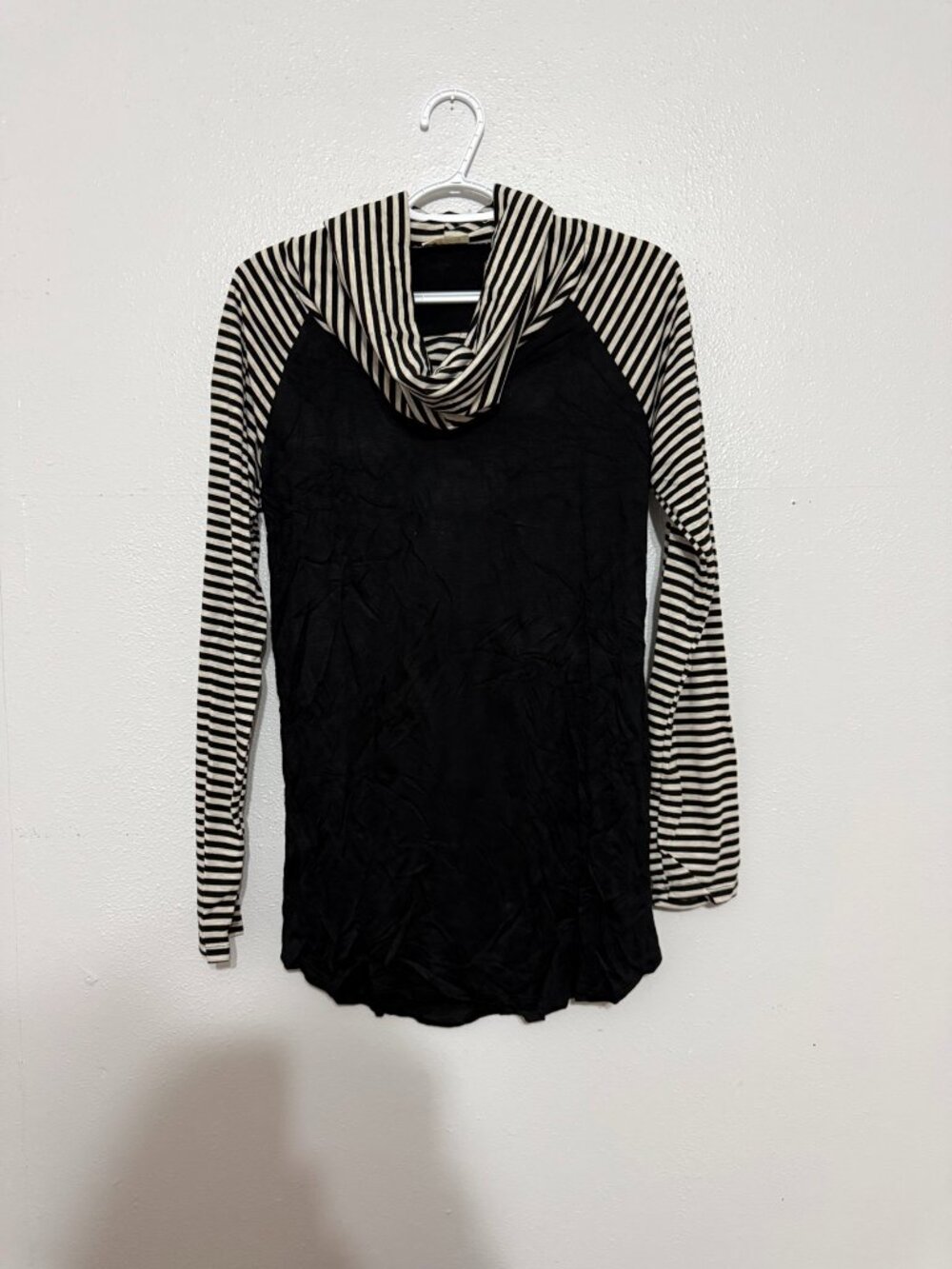 NWOT Love Story Black White Stripe Cowl Neck Top L 🖤